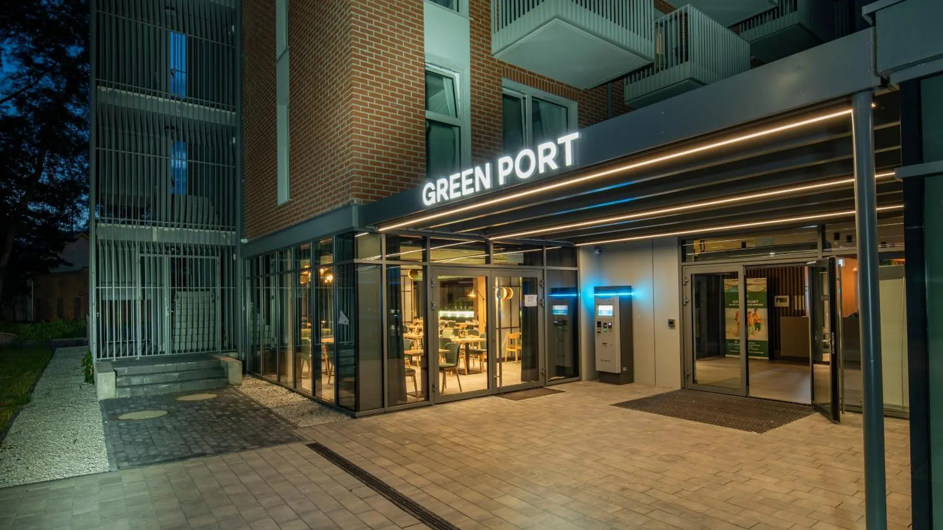 Green Port Admus Apartments For Rent 코워브제크